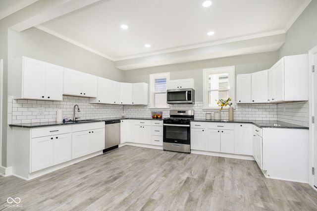 408 W 11th Street, Anderson, IN 46016