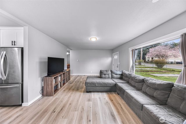 222 W Marilyn Avenue, Everett, WA 98204