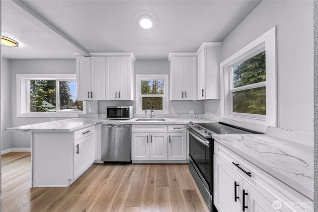 222 W Marilyn Avenue, Everett, WA 98204