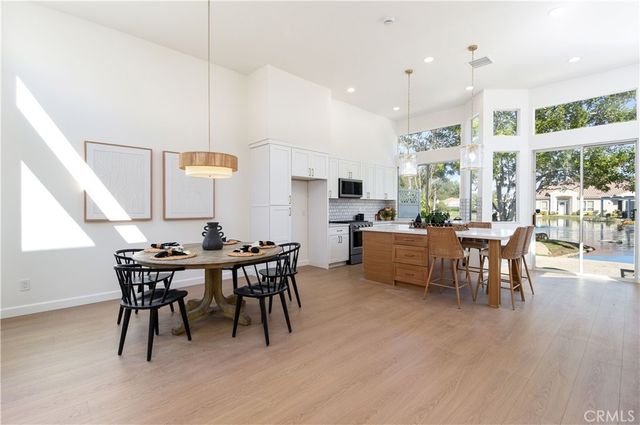 38749 Muirfield Drive, Murrieta, CA 92562