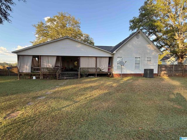 589 UNIVERSITY WAY, Centreville, AL 35042