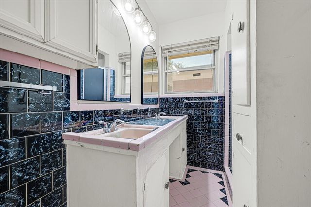 709 Queens Road, Pasadena, TX 77502