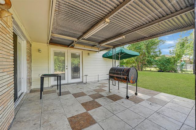 709 Queens Road, Pasadena, TX 77502