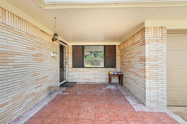 709 Queens Road, Pasadena, TX 77502