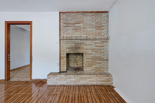 709 Queens Road, Pasadena, TX 77502