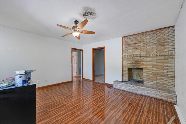 709 Queens Road, Pasadena, TX 77502