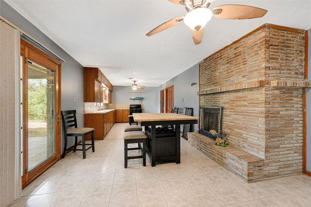 709 Queens Road, Pasadena, TX 77502
