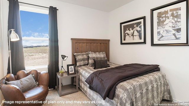 16075 Mahogany Way, Elmendorf, TX 78112