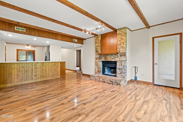 1130 Ski View Drive, Gatlinburg, TN 37738