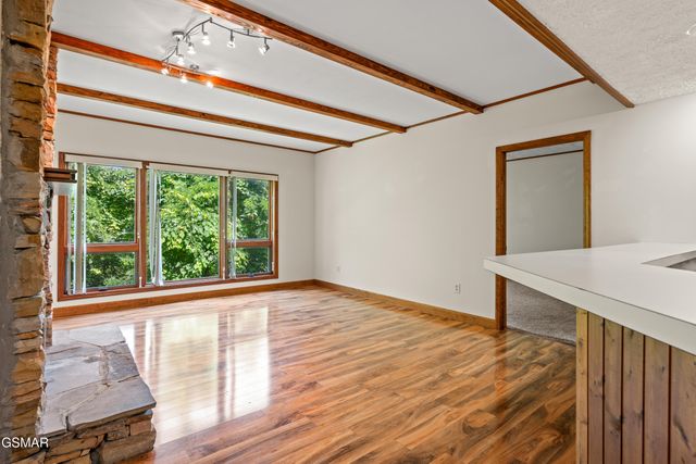 1130 Ski View Drive, Gatlinburg, TN 37738