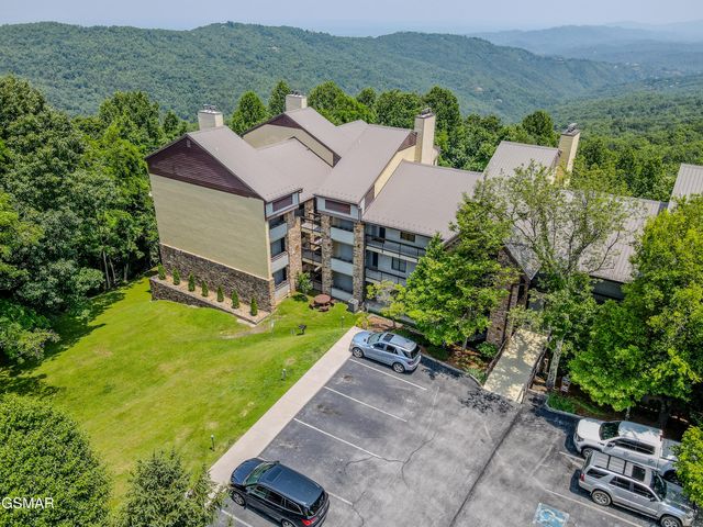 1130 Ski View Drive, Gatlinburg, TN 37738