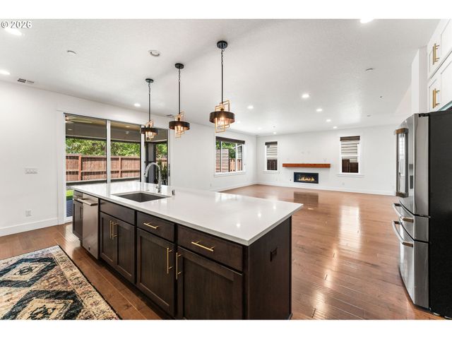4033 Nw 60TH Cir, Camas, WA 98607
