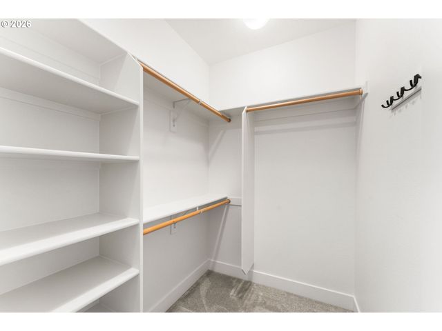 4033 Nw 60TH Cir, Camas, WA 98607