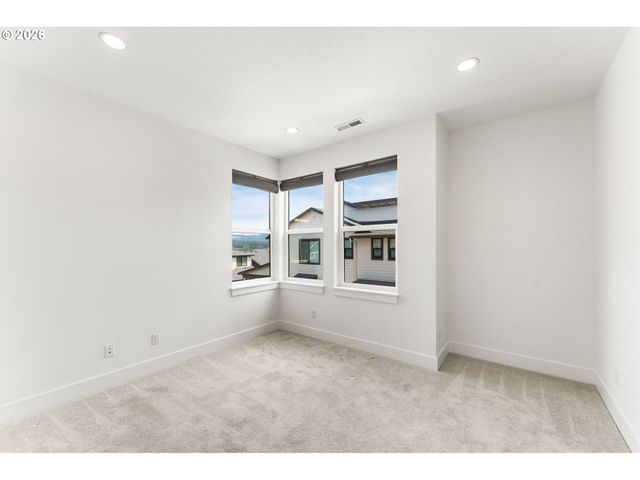 4033 Nw 60TH Cir, Camas, WA 98607