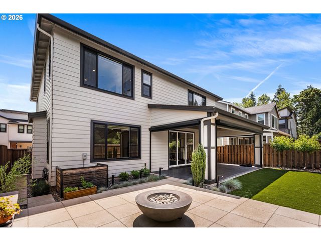 4033 Nw 60TH Cir, Camas, WA 98607