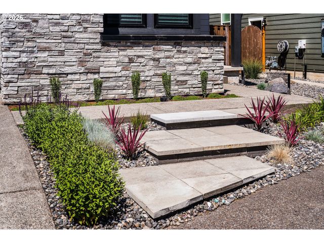4033 Nw 60TH Cir, Camas, WA 98607