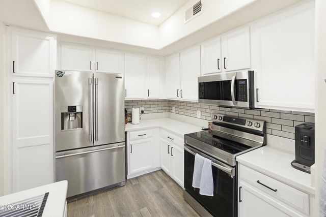 3250 W GREENWAY Road 162, Phoenix, AZ 85053