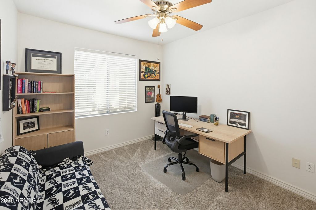 Image 22 of property listing at 3250 W GREENWAY Road 162, Phoenix, AZ 85053
