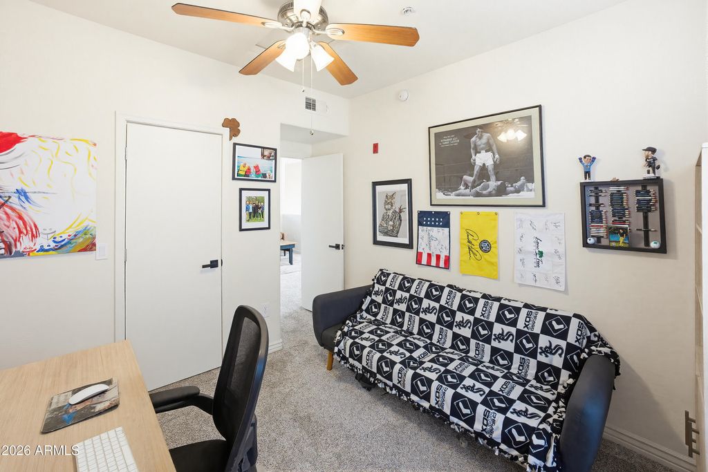 Image 23 of property listing at 3250 W GREENWAY Road 162, Phoenix, AZ 85053