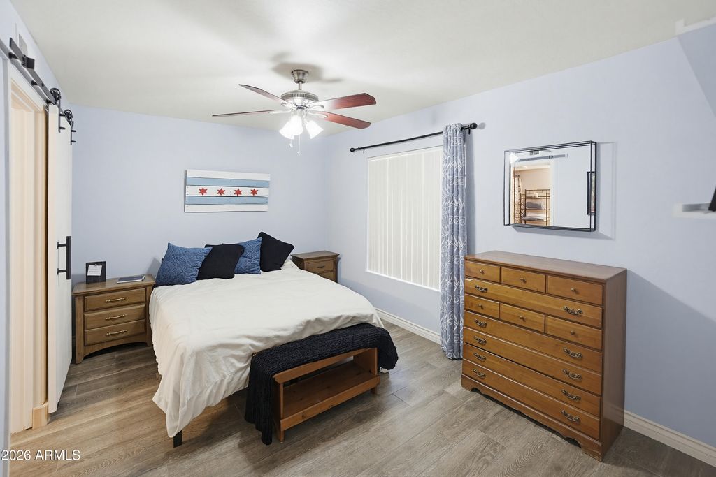 Image 25 of property listing at 3250 W GREENWAY Road 162, Phoenix, AZ 85053