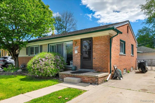 22137 Haskell Street, Taylor, MI 48180
