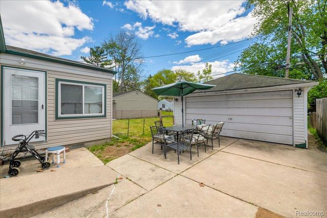 22137 Haskell Street, Taylor, MI 48180