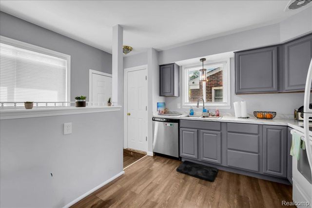 22137 Haskell Street, Taylor, MI 48180