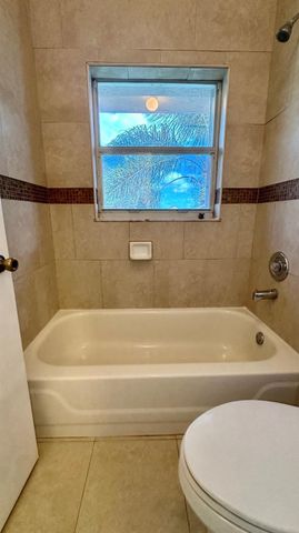 3299 NW 44th Street 2, Oakland Park, FL 33309