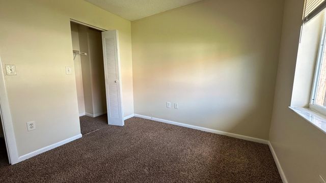 3299 NW 44th Street 2, Oakland Park, FL 33309