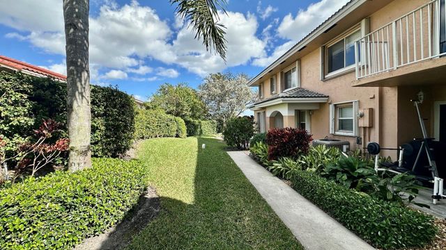 3299 NW 44th Street 2, Oakland Park, FL 33309