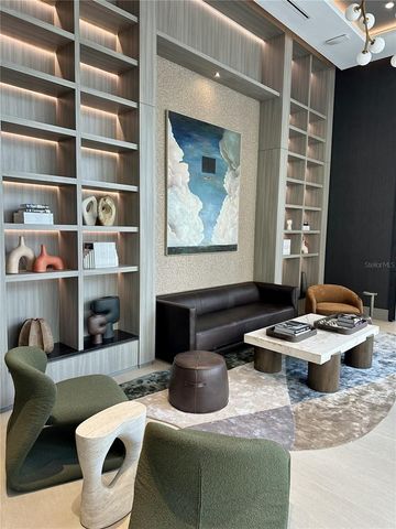 275 1ST AVE S 2007, St Petersburg, FL 33701