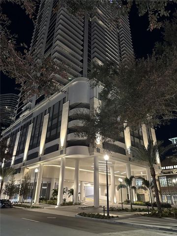 275 1ST AVE S 2007, St Petersburg, FL 33701