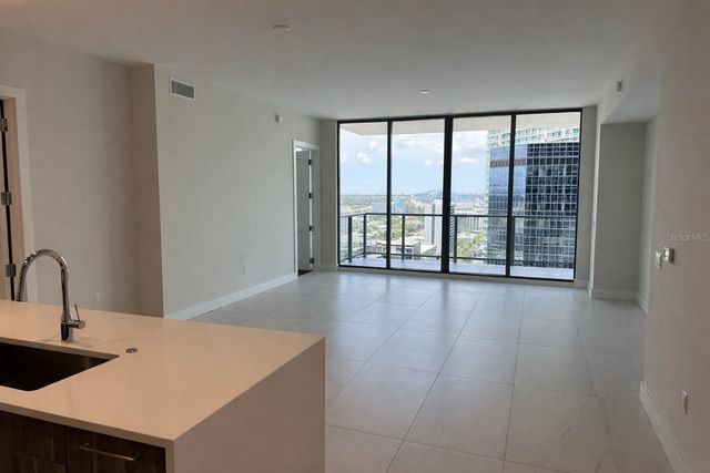 275 1ST AVE S 2007, St Petersburg, FL 33701