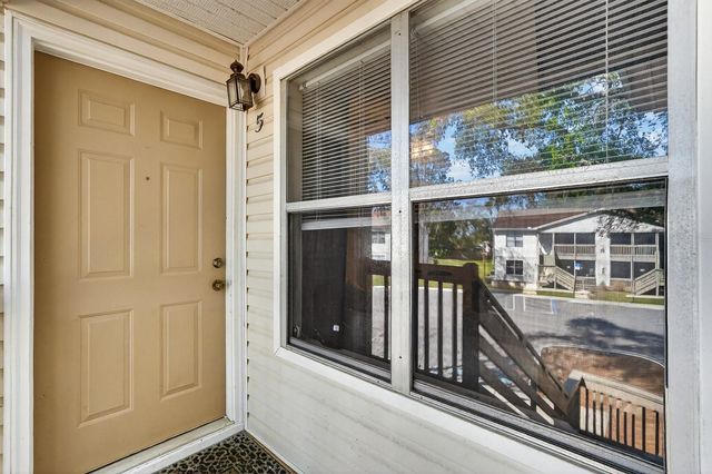 1600 BIG TREE ROAD H5, South Daytona, FL 32119