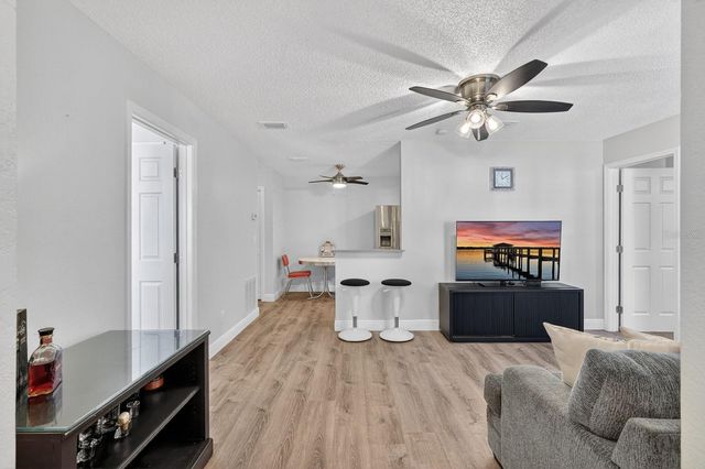 1600 BIG TREE ROAD H5, South Daytona, FL 32119