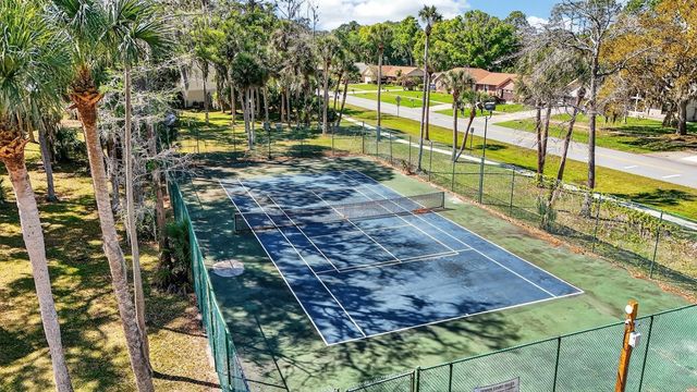 1600 BIG TREE ROAD H5, South Daytona, FL 32119