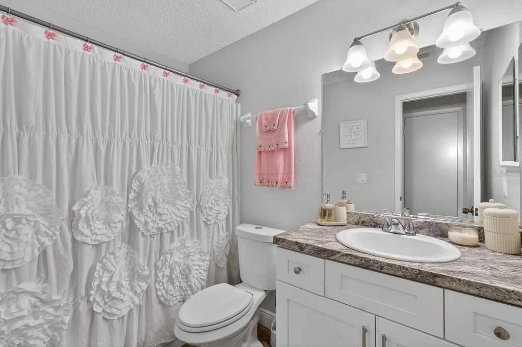 Image 24 of property listing at 1600 BIG TREE ROAD H5, South Daytona, FL 32119