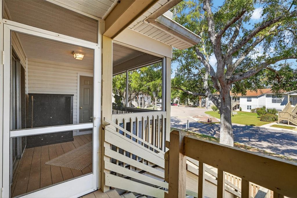 Image 30 of property listing at 1600 BIG TREE ROAD H5, South Daytona, FL 32119