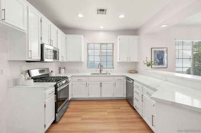 1474 Rancho Rose Way 42, Oceanside, CA 92057