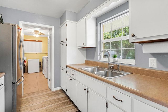 6842 FERN CIRCLE, Leesburg, FL 34748