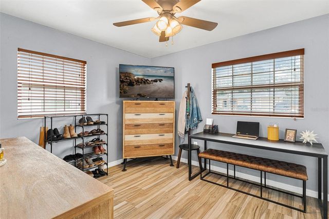 6842 FERN CIRCLE, Leesburg, FL 34748