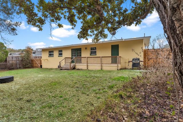 6842 FERN CIRCLE, Leesburg, FL 34748