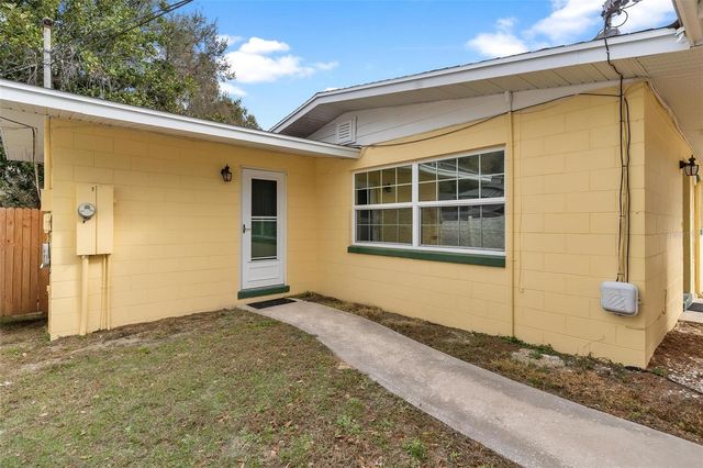 6842 FERN CIRCLE, Leesburg, FL 34748