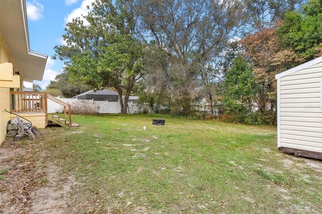 6842 FERN CIRCLE, Leesburg, FL 34748