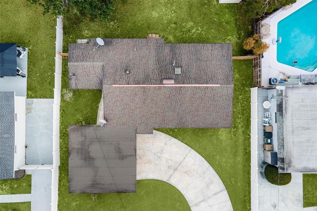 6842 FERN CIRCLE, Leesburg, FL 34748