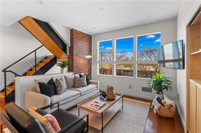 984 Dekalb NE Avenue, Atlanta, GA 30307