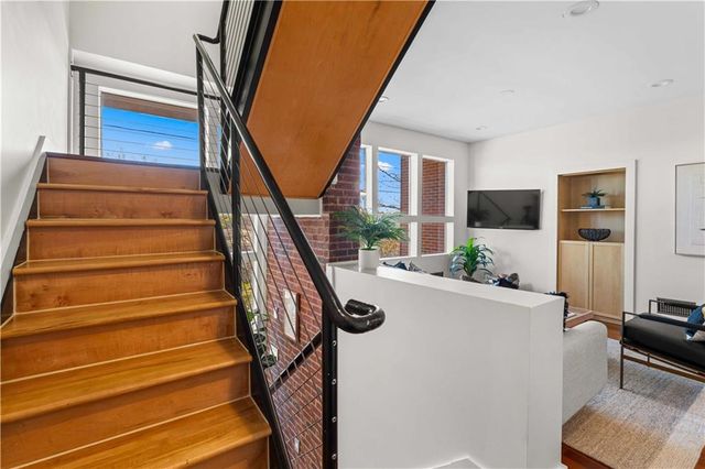 984 Dekalb NE Avenue, Atlanta, GA 30307