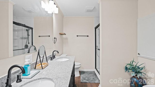 5374 N NC 150 Highway, Lincolnton, NC 28092