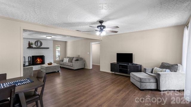 5374 N NC 150 Highway, Lincolnton, NC 28092