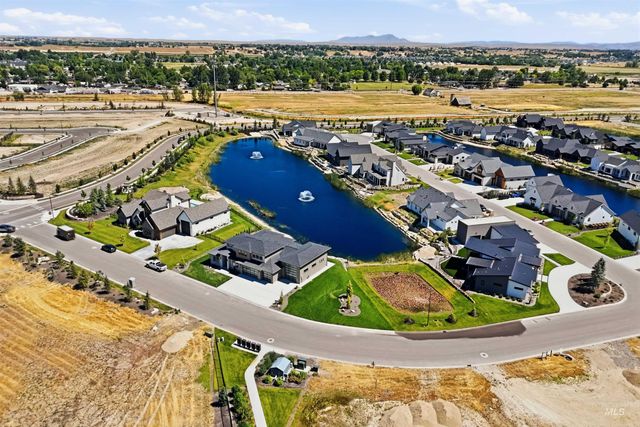 596 Watkins St, Middleton, ID 83644